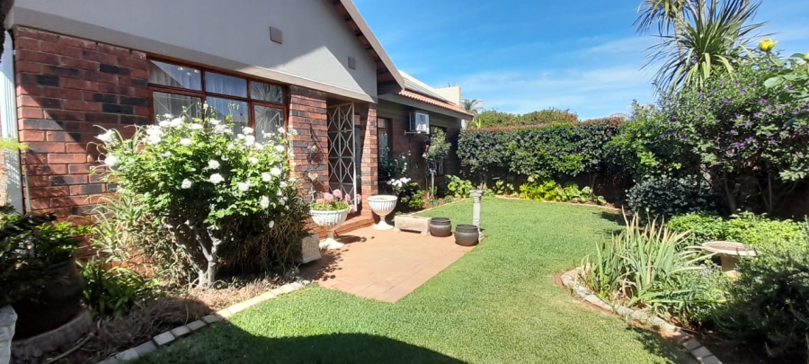 3 Bedroom Property for Sale in Flamwood North West